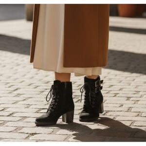 AQUATALIA Suede Lace-Up Buckle Platform Ankle Boots 6